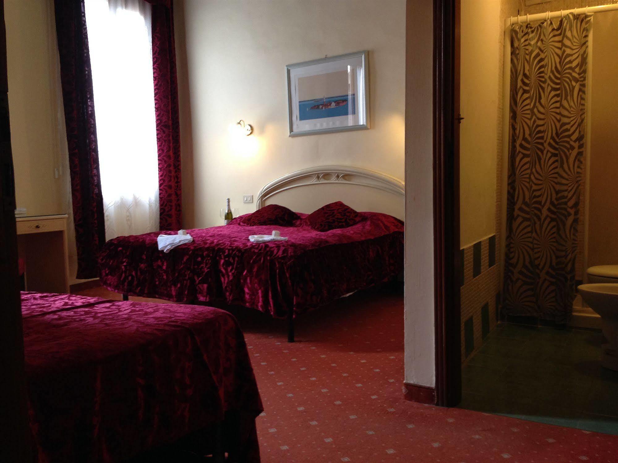 Hotel Casa Linger Βενετία Εξωτερικό φωτογραφία